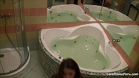 Amateur teen bathtub masturbation