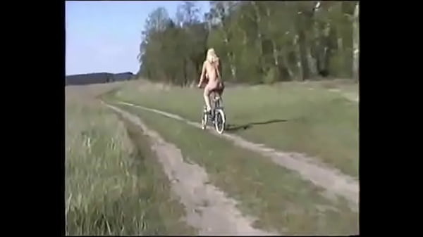 Fucking machine bicycle dildo sceaming scene