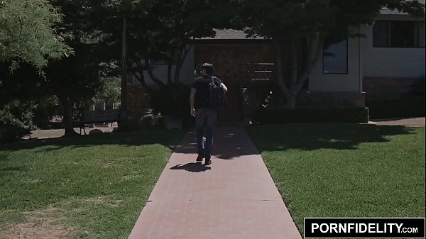 Beeg video brother fingers sister scene