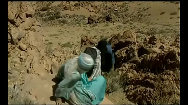 Indian teen fucking in desert scene