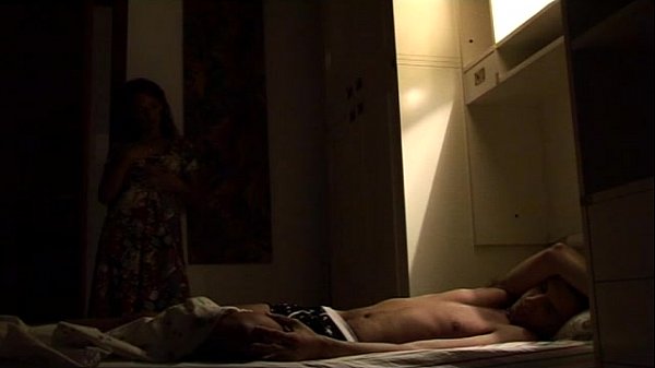 Son spies on mom ups scene