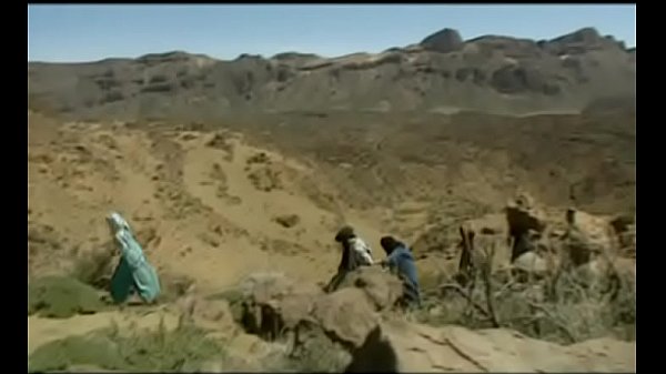 Indian teen fucking in desert scene