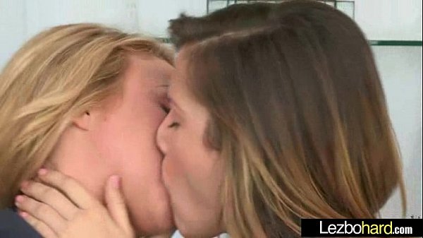 Lesbo teen and mom having oral sex scene