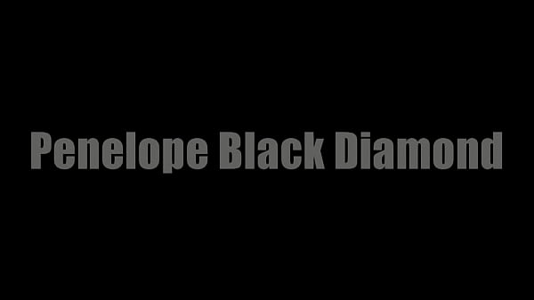 Pregnant penelope black diamand scene